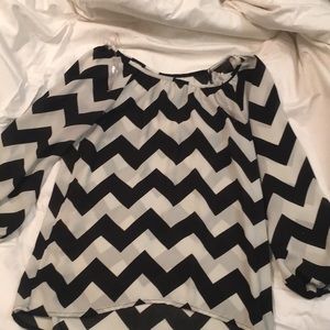 Chevron 3/4 sleeve sheer top